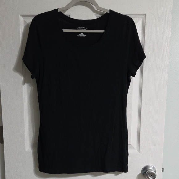 Banana Republic Tops - Banana Republic Classic Black Short Sleeve Top